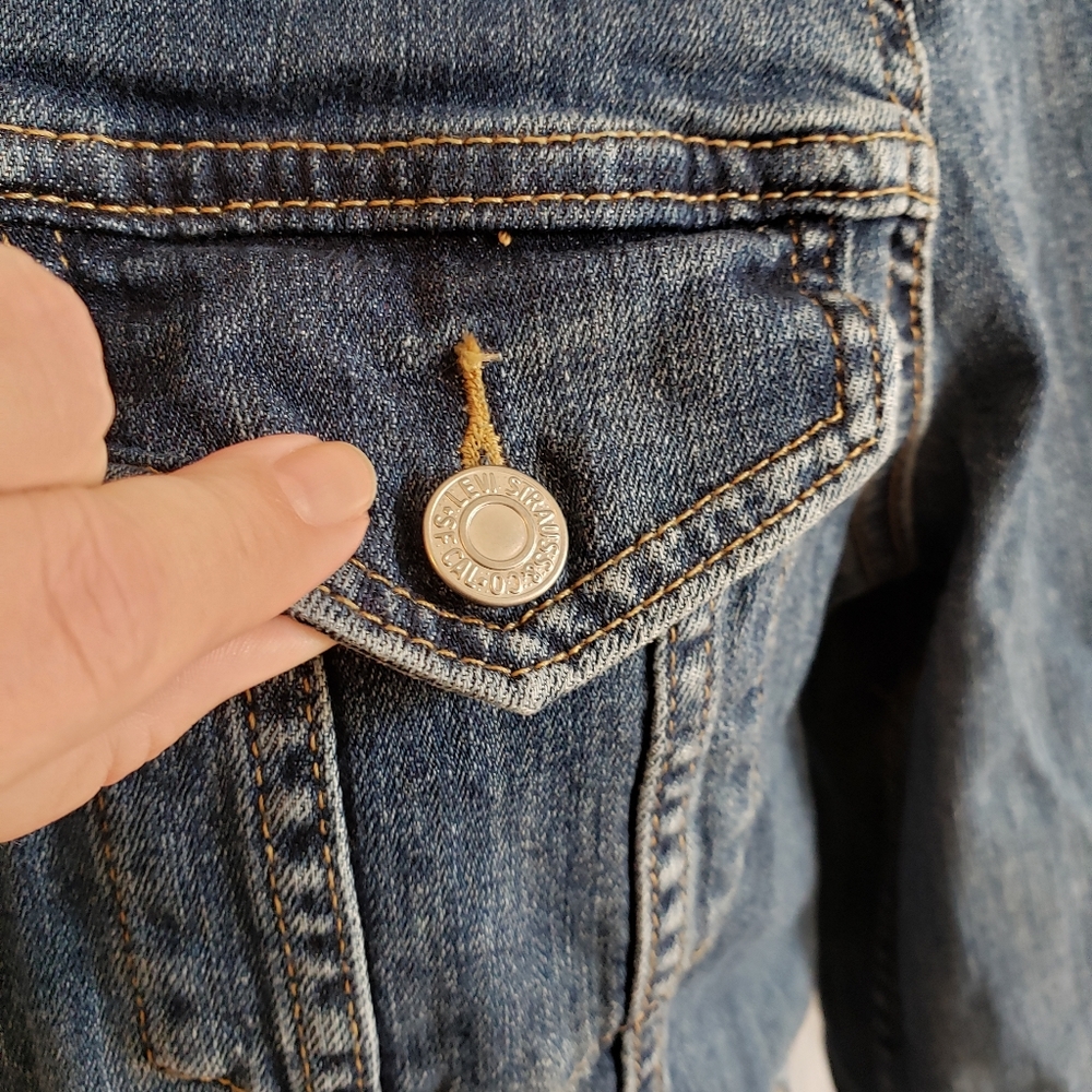 Levi's Denim Jacket - Picture 4 of 6